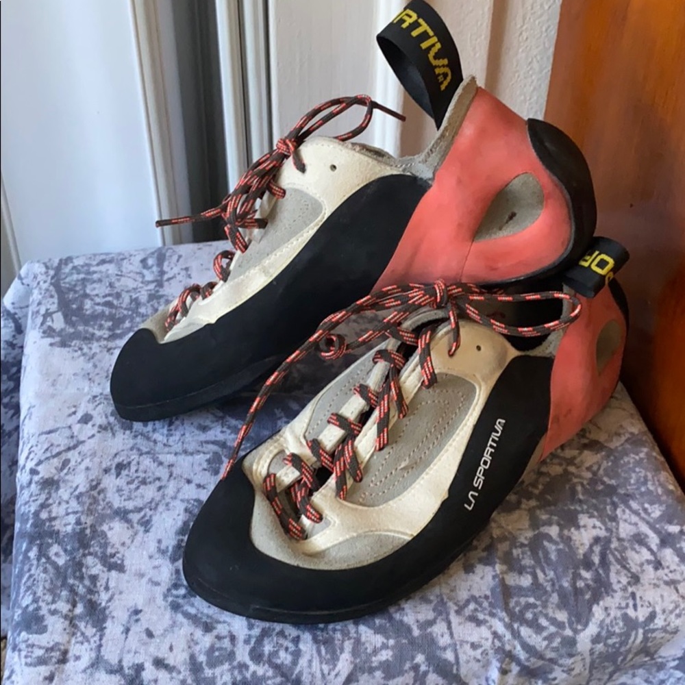 La Sportiva Finale Climbing Shoe